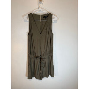 Women's Banana Republic Olive Green Sleeveless Romper Size 4 drawstring waist